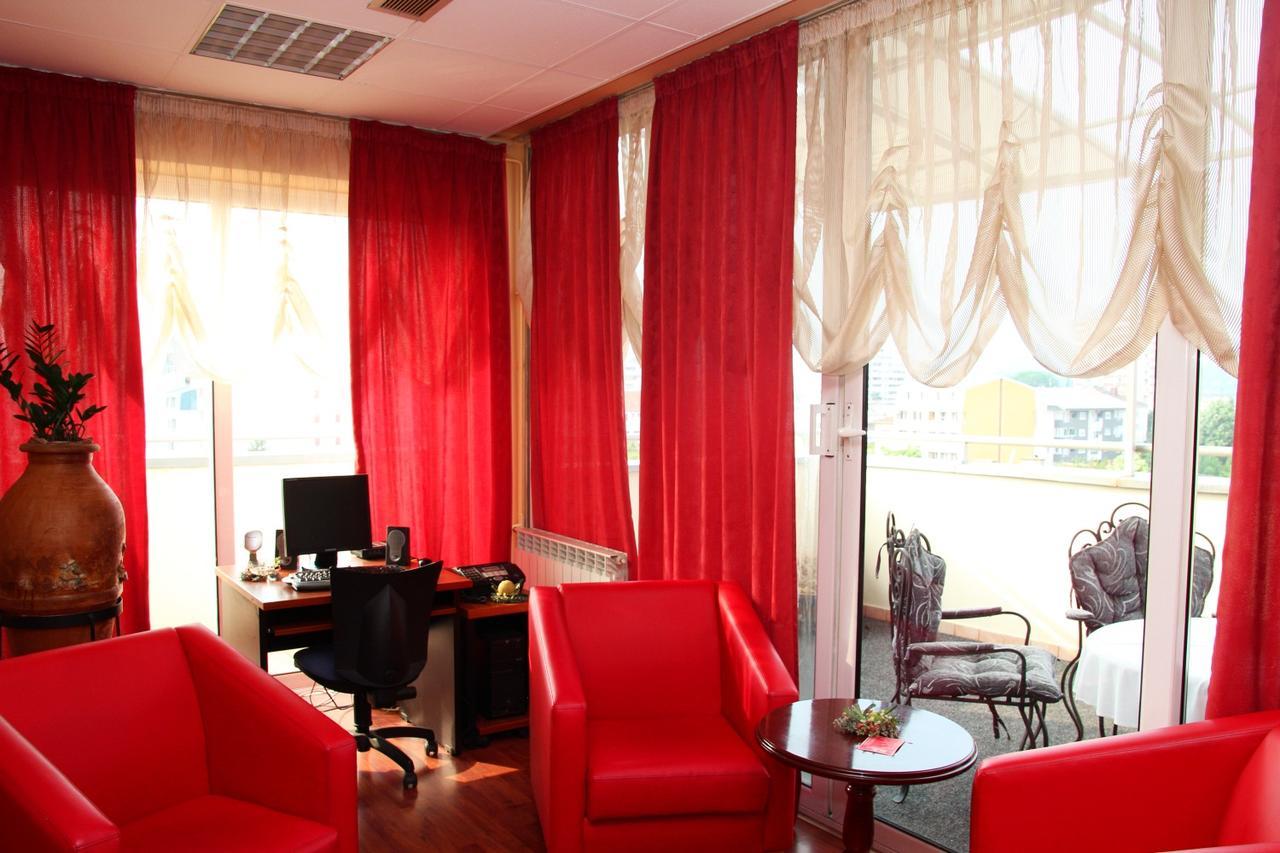 Garni Hotel Belvedere Lux Kraljevo Kültér fotó